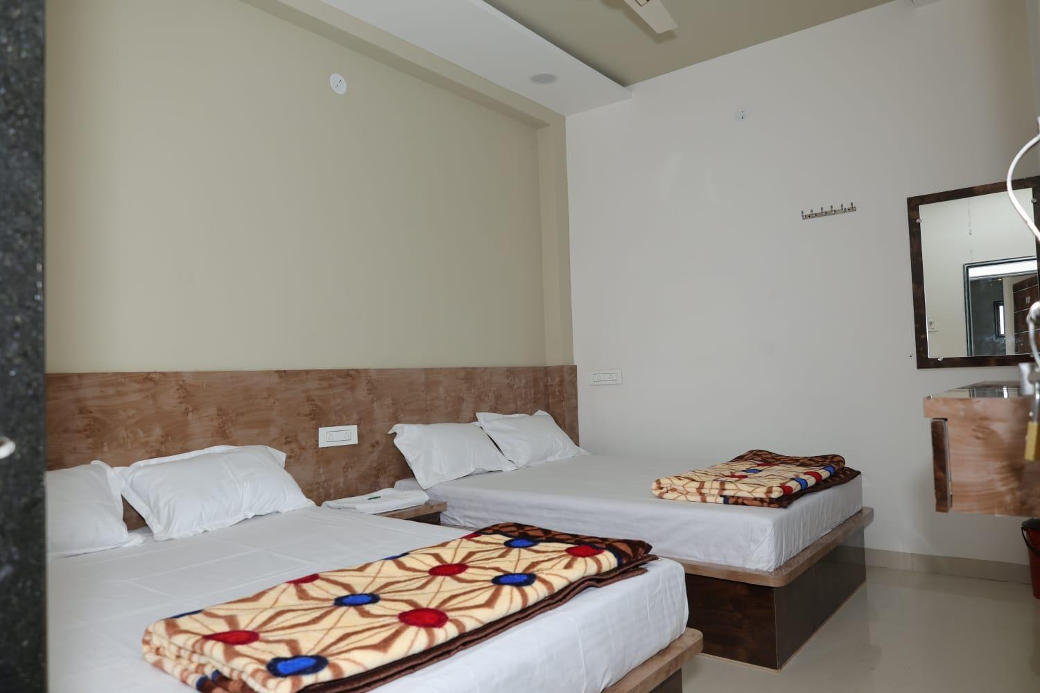 Shree Jyotirlinga Residency Hotel Ellora Bagian luar foto