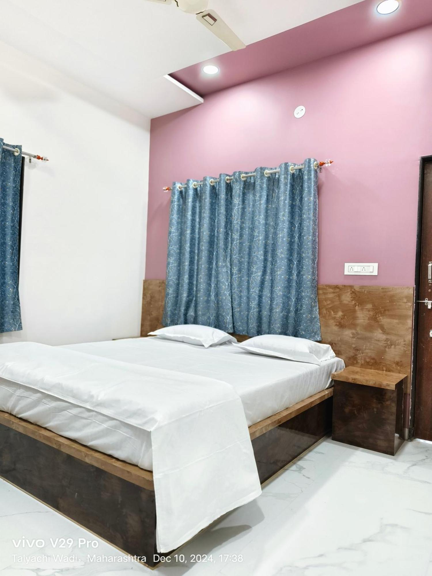 Shree Jyotirlinga Residency Hotel Ellora Bagian luar foto
